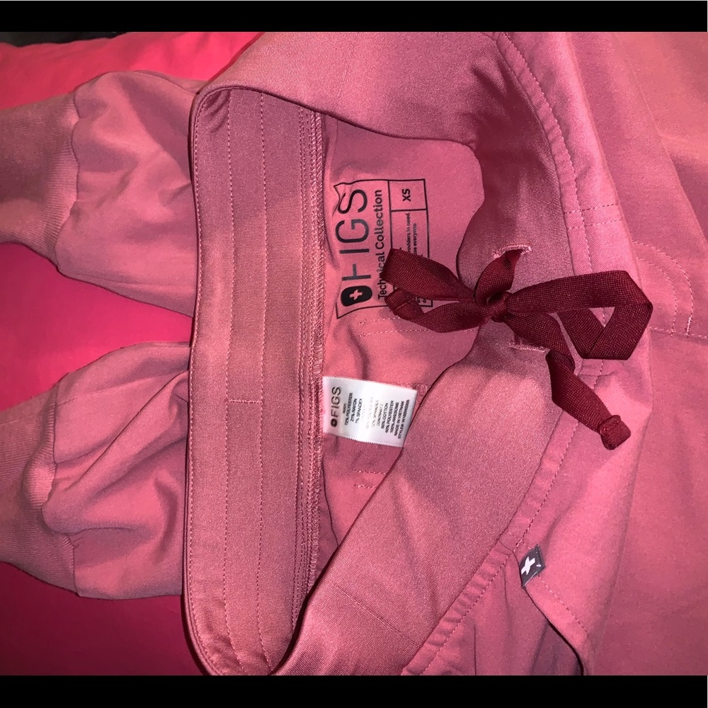 Limited Edition *QUARTZ* XS Figs Zamora-Joggers